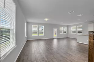 101 Crescent St, Georgetown, TX 78626 - Photo 4