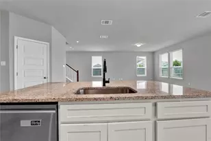 101 Crescent St, Georgetown, TX 78626 - Photo 10
