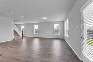 101 Crescent St, Georgetown, TX 78626 - Photo 8