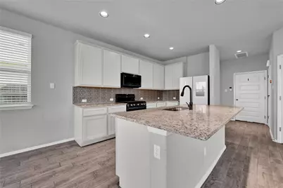 101 Crescent Street, Georgetown, TX 78626 - Photo 8