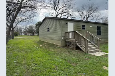 118 W 8th Street, Flatonia, TX 78941 - Photo 16