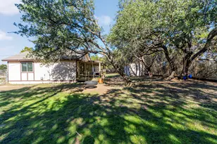 500 Grand Prairie Cir, Dripping Springs, TX 78620 - Photo 28