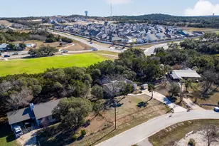 500 Grand Prairie Cir, Dripping Springs, TX 78620 - Photo 30