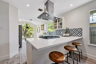 10612 Watchful Fox Drive, Austin, TX 78748 - Photo 6