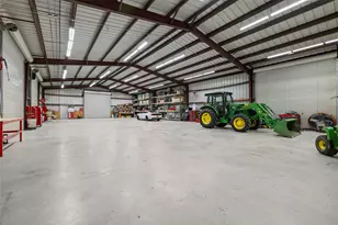 1800 County Rd 305, Jarrell, TX 76537 - Photo 38