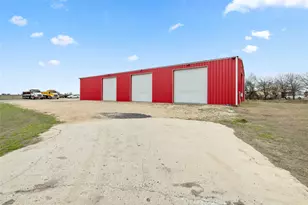 1800 County Rd 305, Jarrell, TX 76537 - Photo 34