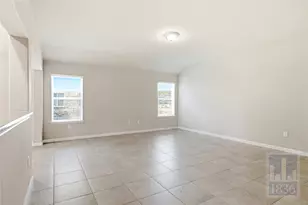 821 Schefer St, Leander, TX 78641 - Photo 4