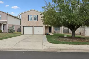 223 San Felipe Dr, Kyle, TX 78640 - Photo 2