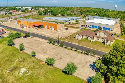608 W Alamo St Rear Street, Elgin, TX 78621 - Photo 16
