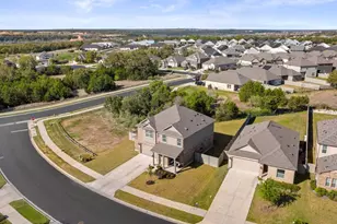 440 Wolf Springs Rd, Georgetown, TX 78628 - Photo 4