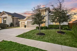 508 Peakside Cir, Dripping Springs, TX 78620 - Photo 4