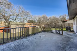 7004 E Meadow Bend Dr, Austin, TX 78724 - Photo 22