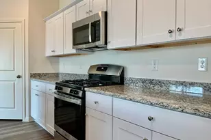 203 Stonebrook Dr, Hutto, TX 78634 - Photo 10