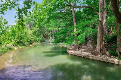 1220 Sleepy Hollow Ln Lane, New Braunfels, TX 78130 - Photo 34