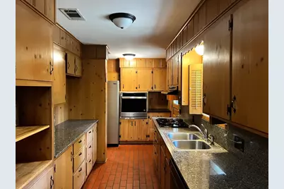 235 W Lower Line Street, La Grange, TX 78945 - Photo 6