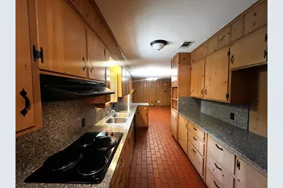 235 W Lower Line Street, La Grange, TX 78945 - Photo 8