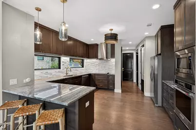 209 Dalton Circle, Horseshoe Bay, TX 78657 - Photo 10