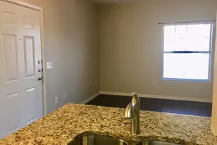 2320 Gracy Farms Ln, Austin, TX 78758 - Photo 4