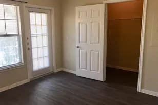 2320 Gracy Farms Ln, Austin, TX 78758 - Photo 6