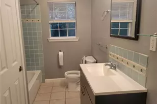 609 Cottonwood St, Lockhart, TX 78644 - Photo 6