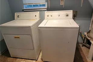 609 Cottonwood St, Lockhart, TX 78644 - Photo 12