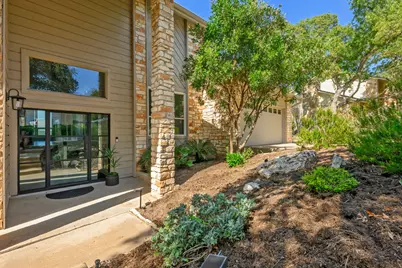 1528 Ben Crenshaw Way, Austin, TX 78746 - Photo 2
