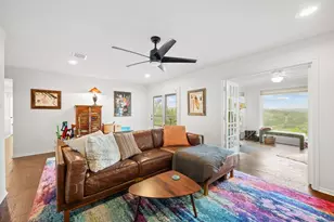 1528 Ben Crenshaw Way, Austin, TX 78746 - Photo 20