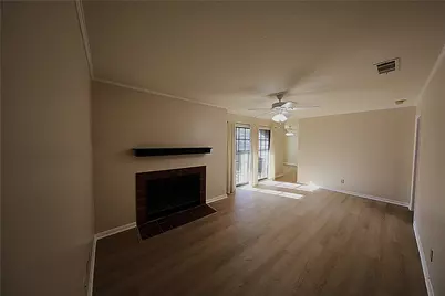 1510 W North Loop Boulevard #412, Austin, TX 78756 - Photo 2