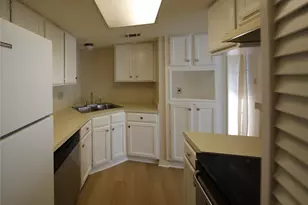 1510 W N Loop Blvd, Austin, TX 78756 - Photo 6