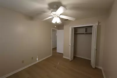 1510 W North Loop Boulevard #412, Austin, TX 78756 - Photo 12