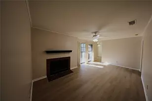 1510 W N Loop Blvd, Austin, TX 78756 - Photo 2