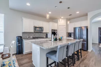 279 Beechnut Drive, Buda, TX 78610 - Photo 8