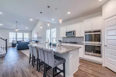 279 Beechnut Drive, Buda, TX 78610 - Photo 2