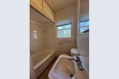 1007 E 38th Street, Austin, TX 78705 - Photo 12