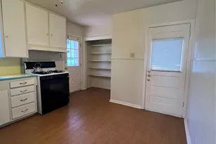 1007 E 38th St, Austin, TX 78705 - Photo 6