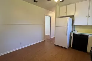 1007 E 38th St, Austin, TX 78705 - Photo 8