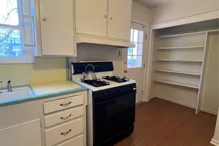 1007 E 38th St, Austin, TX 78705 - Photo 10