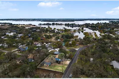 902 Prairie Creek Road, Granite Shoals, TX 78654 - Photo 1