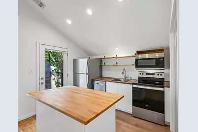 1710 E 16th Street #B, Austin, TX 78702 - Photo 8