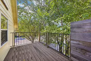 1710 E 16th St, Austin, TX 78702 - Photo 24