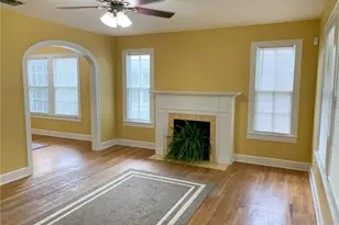 1031 E 44th St, Austin, TX 78751 - Photo 6