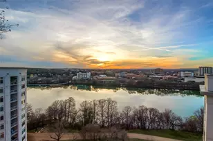 54 Rainey St, Austin, TX 78701 - Photo 36