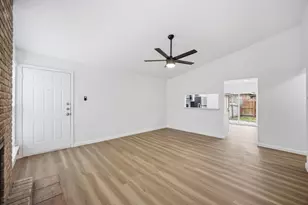 218 W William Cannon Dr, Austin, TX 78745 - Photo 4