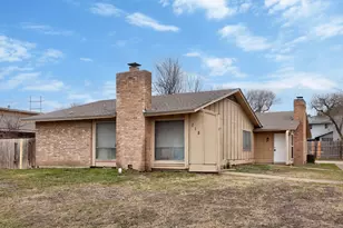 218 W William Cannon Dr, Austin, TX 78745 - Photo 2