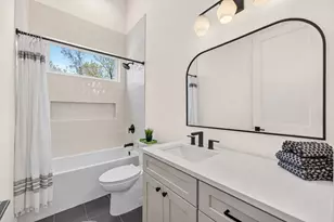 826 Morrow St, Austin, TX 78757 - Photo 8