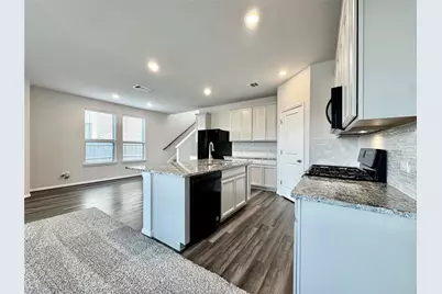 5701 Pleasanton Parkway, Pflugerville, TX 78660 - Photo 6