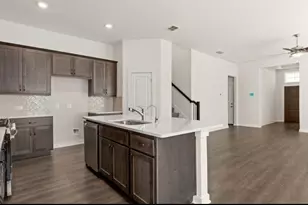 160 Biscayne Dr, Kyle, TX 78640 - Photo 2