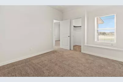 160 Biscayne Drive, Kyle, TX 78640 - Photo 6