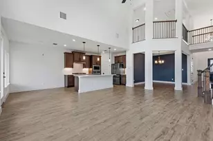 1102 Sage Thrasher Cir, Dripping Springs, TX 78620 - Photo 10
