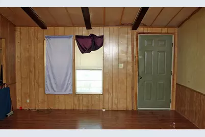 1023 Sierra Drive, Lockhart, TX 78644 - Photo 6